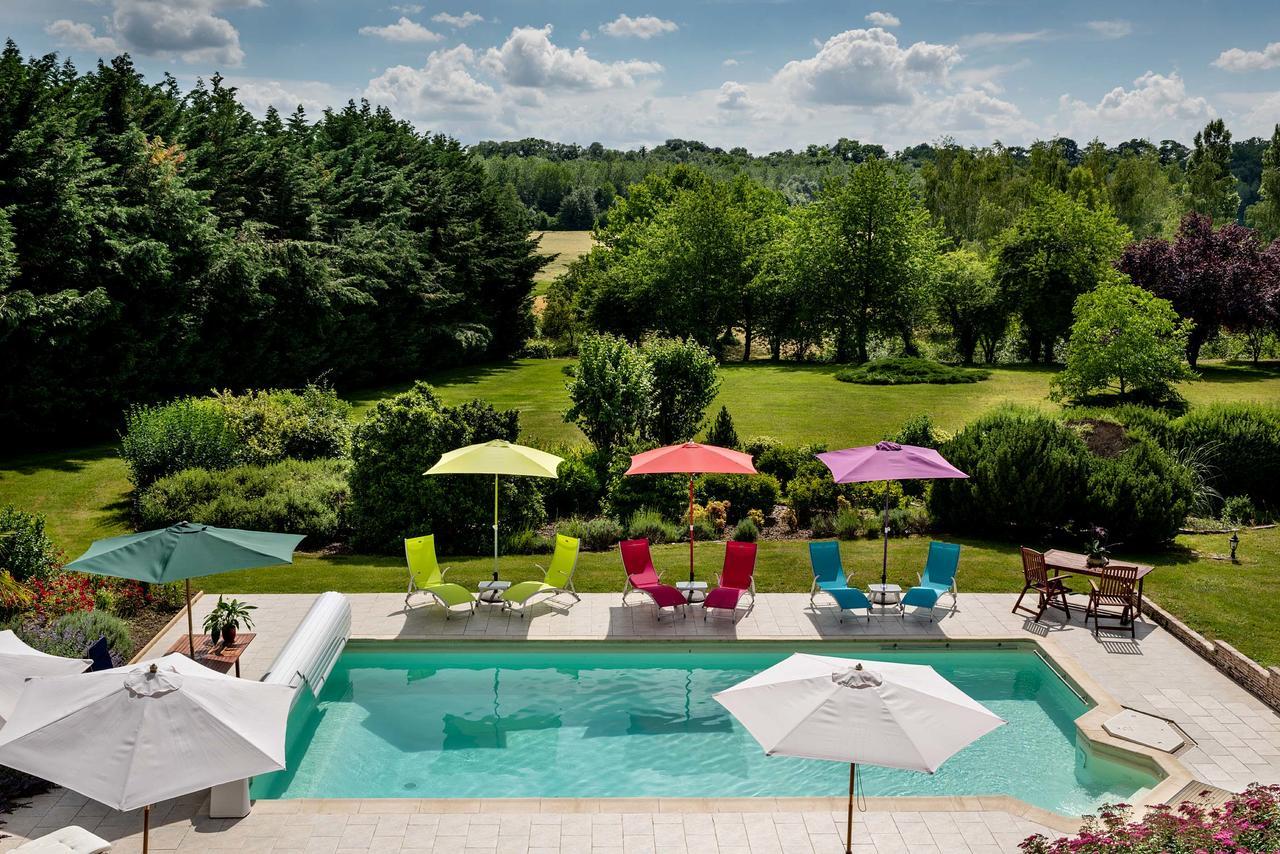 Bed and Breakfast Domaine Du Bois Des Anges Germigny-l'Eveque Exterior foto